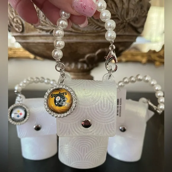 Pittsburgh Steelers Purse Charm/Handsanitizer Holder - Picture 9 of 11